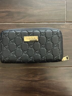bebe Alana Wallet NWOT